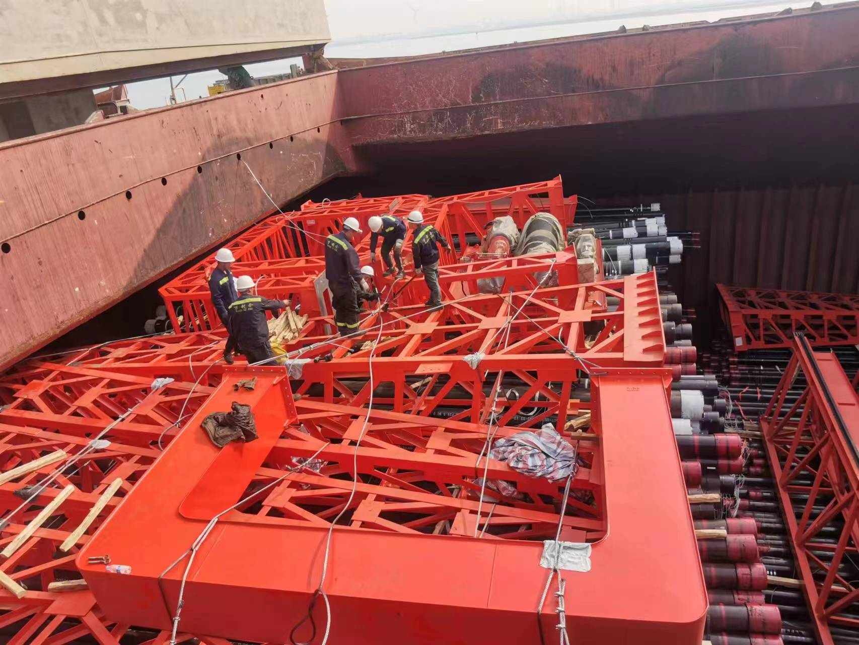 鋼結(jié)構(gòu)散雜貨出口訂艙