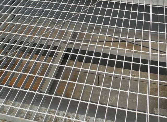 平臺(tái)鋼格板--03